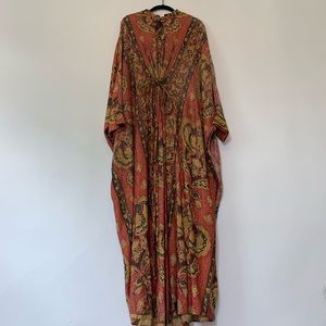 Two tone shimmer Vintage flowing gown with adjustable string in front